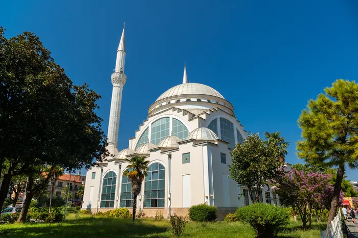 masjid granada panorama ciremai